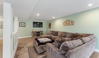 102 Fairhaven Rd, Cumberland, RI 02864