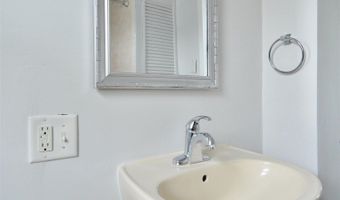 48 HUMPHREY Ave 2, Bayonne, NJ 07002