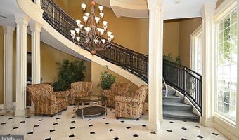 4870 EISENHOWER Ave 407, Alexandria, VA 22304