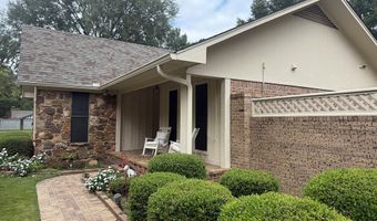 113 Woodson St, Bruce, MS 38915