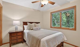 13452 Flagstaff Ave, Apple Valley, MN 55124