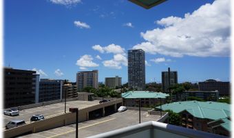 3009 Ala Makahala Pl 1008, Honolulu, HI 96818