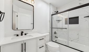 20385 MEDALIST Dr, Ashburn, VA 20147