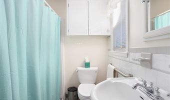 7 Restmere Ter, Middletown, RI 02842