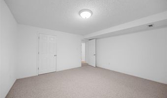 1214 Westrun Dr, Ballwin, MO 63021