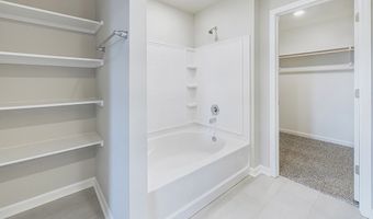 7072 Bexley Ct, Alexandria, LA 71303