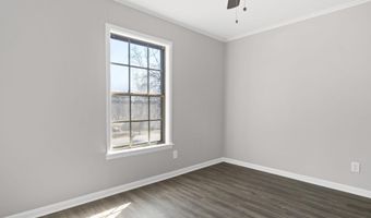 2014 W Lakeview Dr, Benton, AR 72015