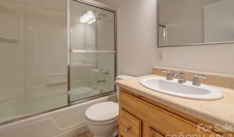 47 Bell Rd, Asheville, NC 28805