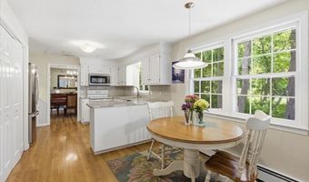 27 Kennel Hill Dr, Beverly, MA 01915