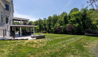 24168 SPRING MEADOW Cir, Aldie, VA 20105