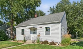 2202 6th Ave, Anoka, MN 55303