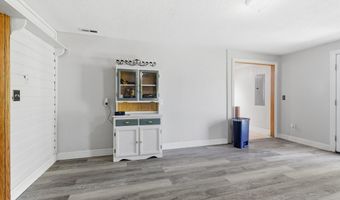 243 E 508th Rd, Aldrich, MO 65601