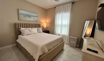 6085 HIDDEN BRANCH Dr, Apollo Beach, FL 33572