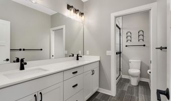 15590 Duck Trail Ln, Apple Valley, MN 55124