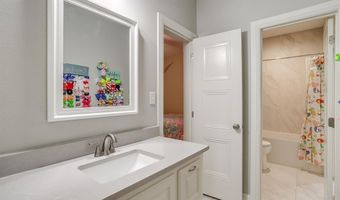 114 Esther Ct, Millsap, TX 76066