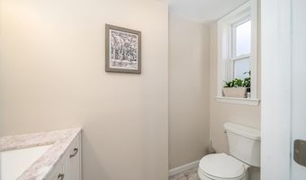 118 W 46TH St, Bayonne, NJ 07002
