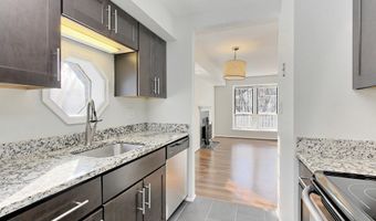 2616 S ARLINGTON MILL Dr 8, Arlington, VA 22206