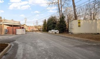 16 High St, Burrillville, RI 02859