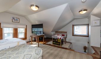 33 Murdock St, Boston, MA 02135