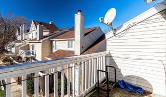 4418 PEMBROOK VILLAGE Dr 121, Alexandria, VA 22309