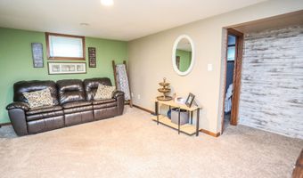 1224 N Penn St, Aberdeen, SD 57401
