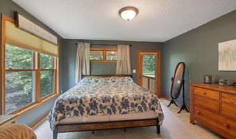 5835 Scenic Acres Rd, Aurora, MN 55705