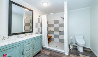 515 5th St, Benton, LA 71006