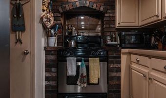 3 Mathews Ave, Bath, ME 04530