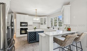 210 Old Plantation Dr, Beaufort, SC 29907