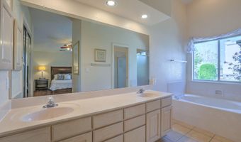 915 WIND RIVER St SE, Albuquerque, NM 87123