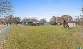 112 E Glenwood Dr, Brandon, SD 57005