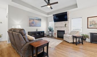 1827 Ledges Dr, Ames, IA 50010