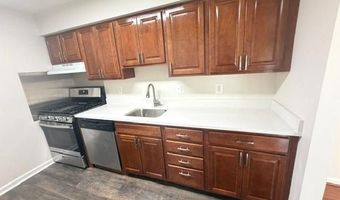 5211 NEWTON St 103, Bladensburg, MD 20710