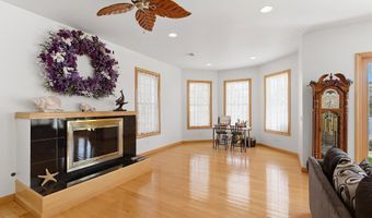 159 HARBOR INN Rd, Bayville, NJ 08721