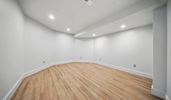 43582 OLD KINDERHOOK Dr, Ashburn, VA 20147