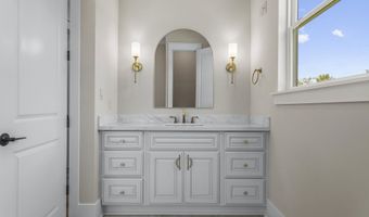 100 Blue Ridge Ct, Bay St. Louis, MS 39520