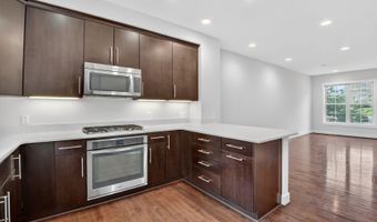 2855 CHANCELLORS Way NE, Washington, DC 20017
