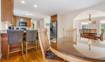 179 Windsor Dr, Auburn, NH 03032