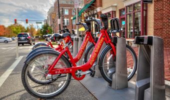 705 LYLES Ln, Alexandria, VA 22314