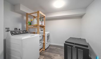 100 S Teton Dr, Brandon, SD 57005