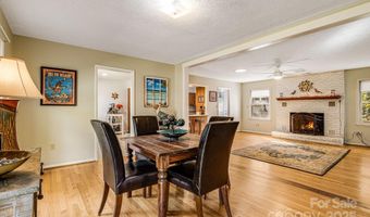 226 Wildflower Rd, Asheville, NC 28804