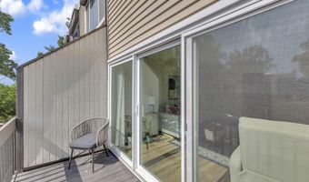 1223 N QUINN St, Arlington, VA 22209