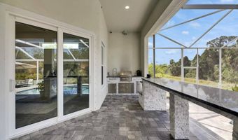 706 Manns Harbor Dr, Apollo Beach, FL 33572