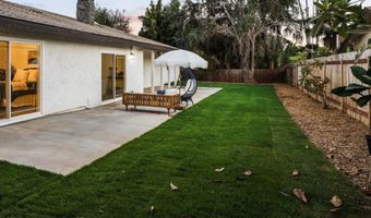 3226 Summit Dr, Escondido, CA 92025