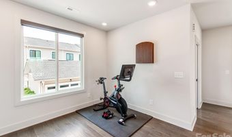 931 Cityscape Dr, Charlotte, NC 28205