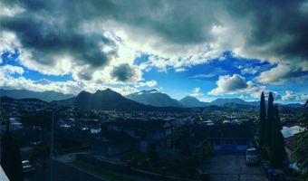 1198 Kupau St, Kailua, HI 96734