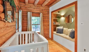 21663 OATLANDS Rd, Aldie, VA 20105