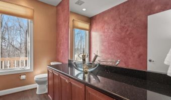 1 LAKE POTOMAC Ct, Potomac, MD 20854