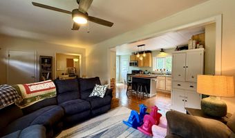 111 Washington St, Baileyville, ME 04694