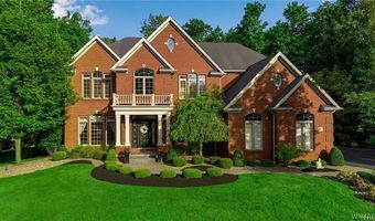 5007 Rockhaven Dr, Clarence, NY 14031